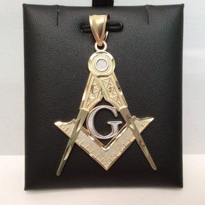 10k Real Yellow Gold Mason Masonic Pendant  6.00 grams
